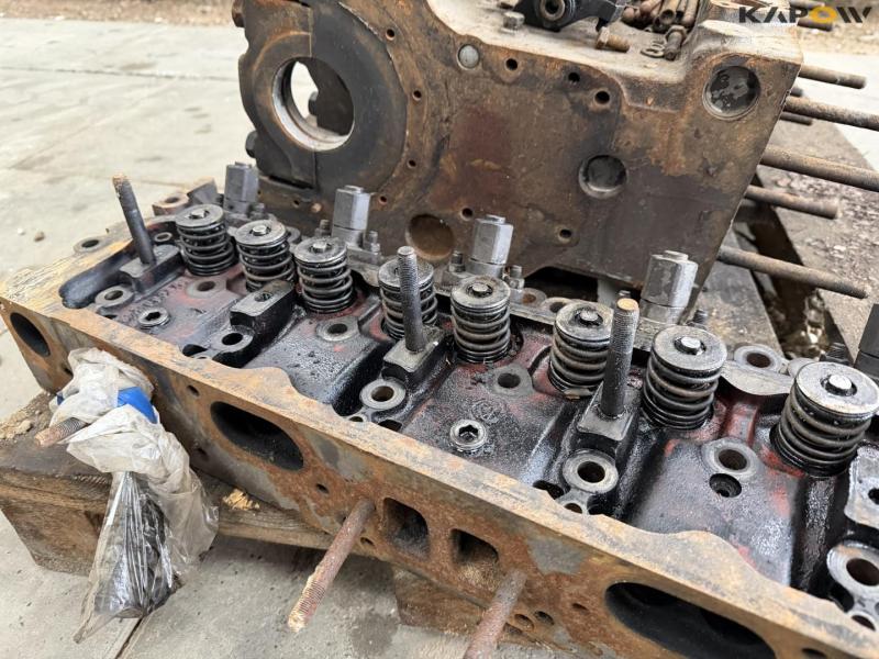 Engine block and cylinder head Perkins 6.354 12