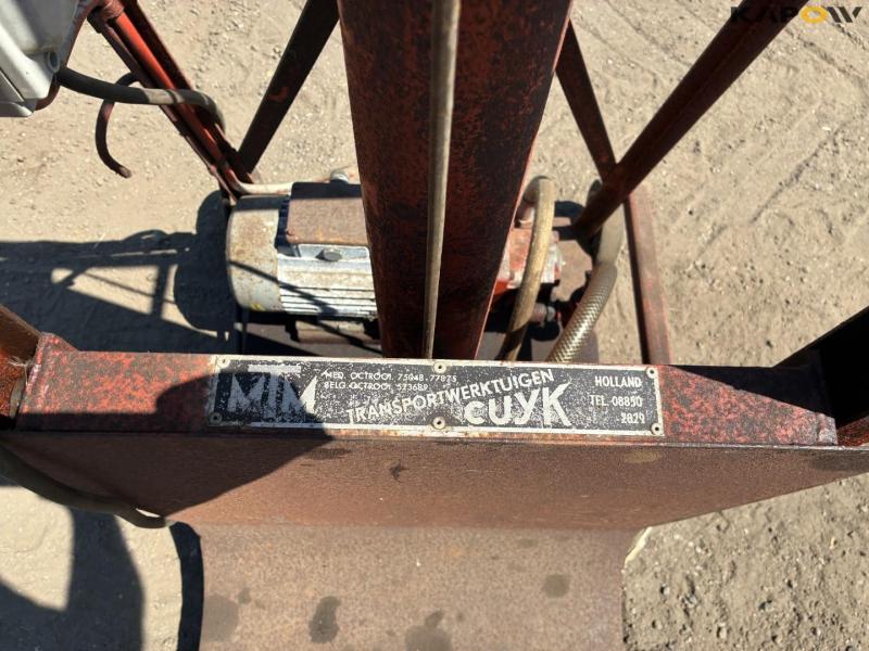 MTM sack lifter 6
