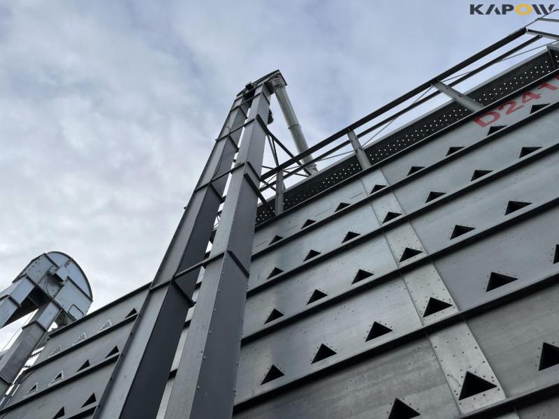 Neco D24150CE grain dryer with conveyor belt and bucket elevator 12