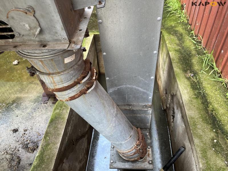 Neco D24150CE grain dryer with conveyor belt and bucket elevator 30