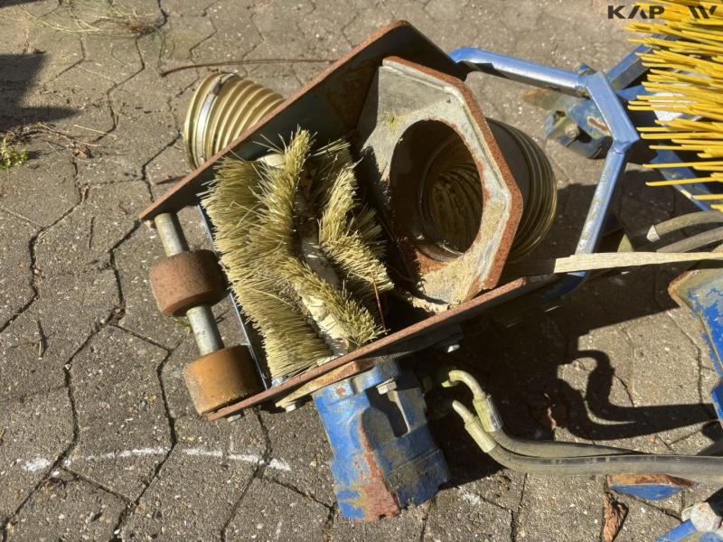 Nesbo SMF 1 broom for sweeping/suction systems 21