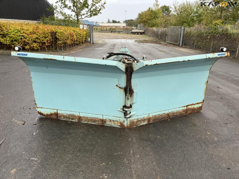 Nesbo PS-2800K point plow 2