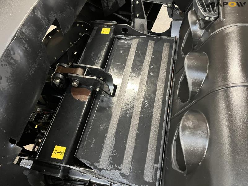 New Holland 1290 plus big baler 40