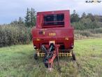 New Holland 658 round baler 2