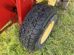 New Holland 658 round baler 23