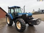New Holland 7840 tractor 3