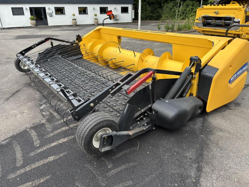 New Holland 790 CP PickUp 12 feet 1