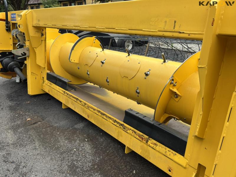 New Holland 790 CP PickUp 12 feet 22