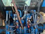 New Holland 8240 tractor 59