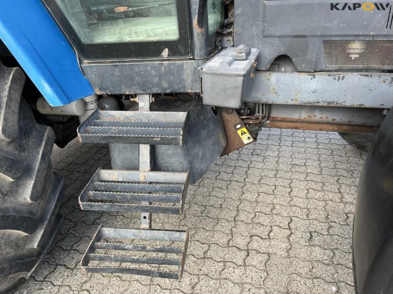 New Holland 8340 tractor 19