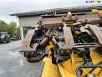 New Holland 846 8 row picking table 16