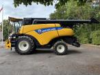 New Holland 9.80 combine harvester 35 feet 8