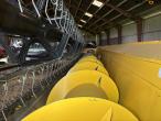 New Holland 9.80 combine harvester 35 feet 133
