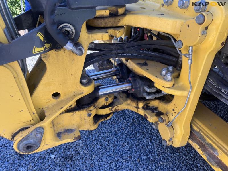 New Holland B110C TC backhoe loader 27