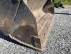 New Holland B110C TC backhoe loader 18