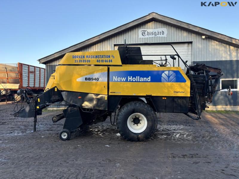 New Holland BB940R mini big baler 8