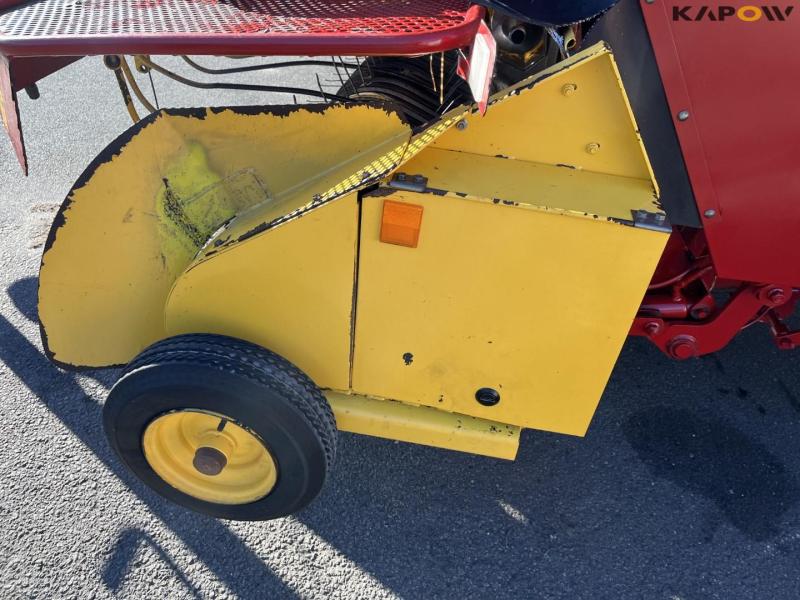 New Holland BB980 big baler 23