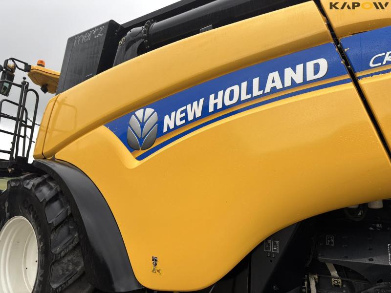 New Holland CR 9080 combine harvester 30 feet 61