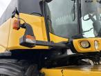 New Holland CR 9080 combine harvester 30 feet 18