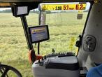 New Holland CR 9080 combine harvester 30 feet 80
