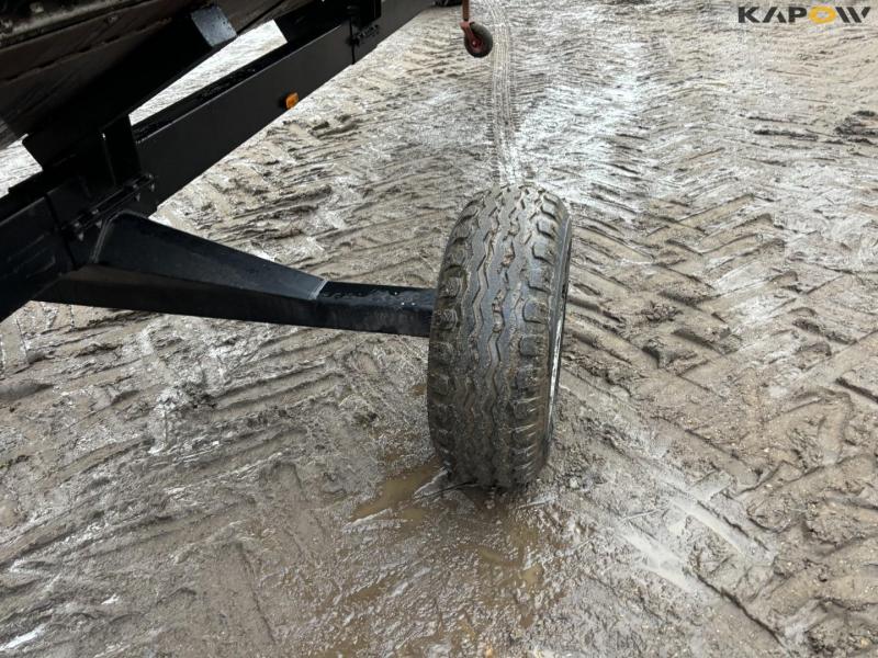 New Holland CX8060 combine harvester 106