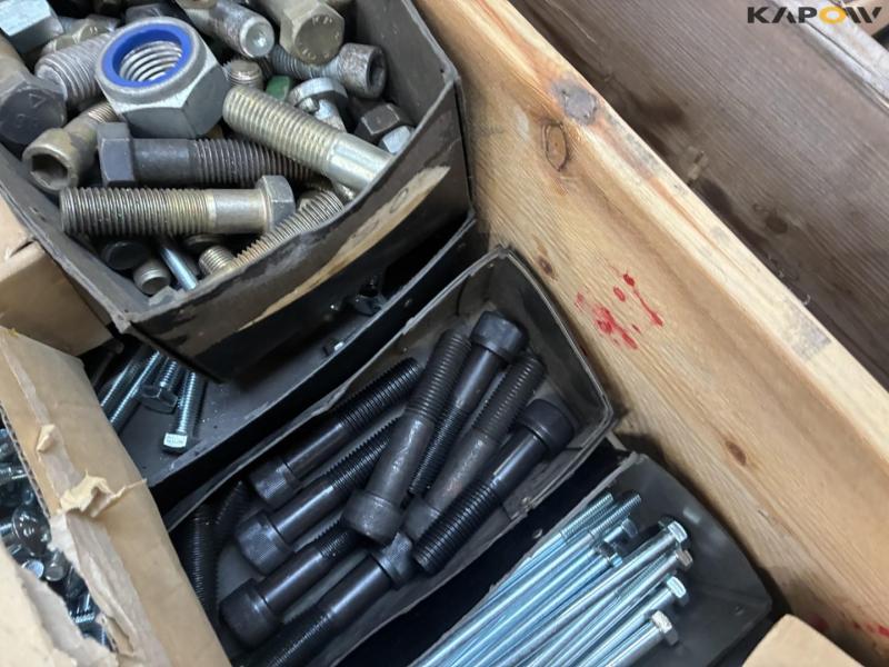 New Holland parts 196