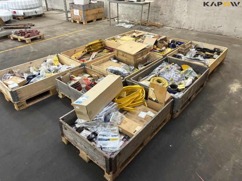 New Holland combine harvester parts 7