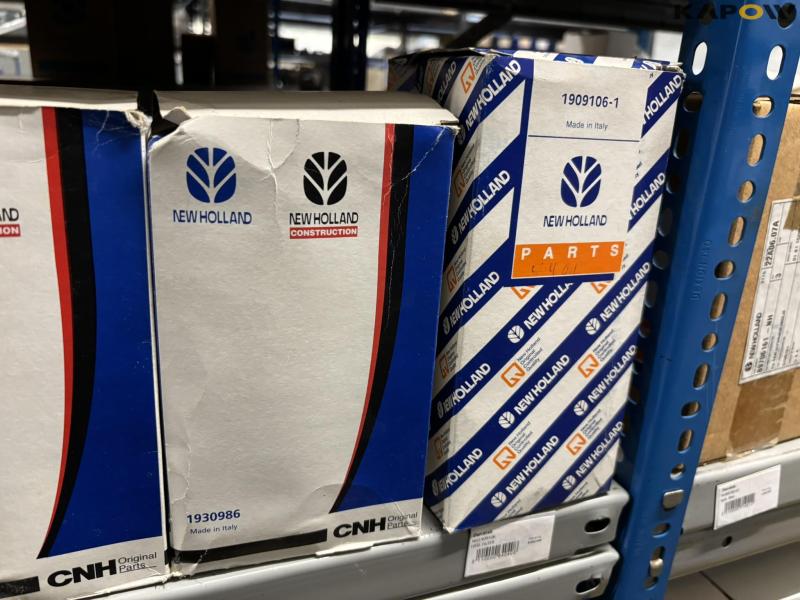 New Holland spare parts/filters - new 18