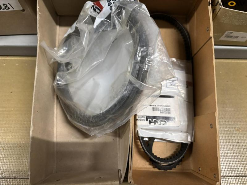 New Holland spare parts/filters - new 34