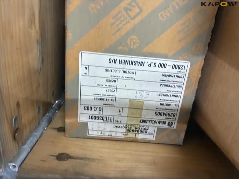 New Holland spare parts 34