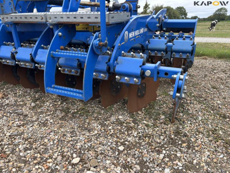 New Holland SDM 500H disc harrow - demo 9