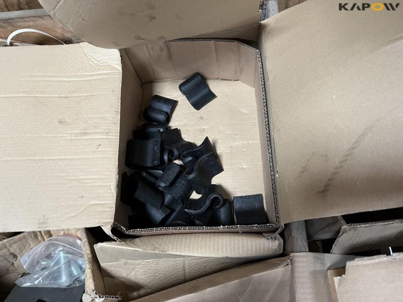 New Holland T6.150 tractor with Mulac arm mower 81