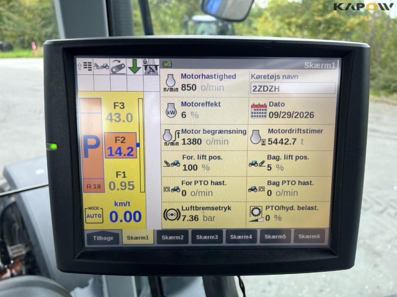New Holland T7.315 tractor 40