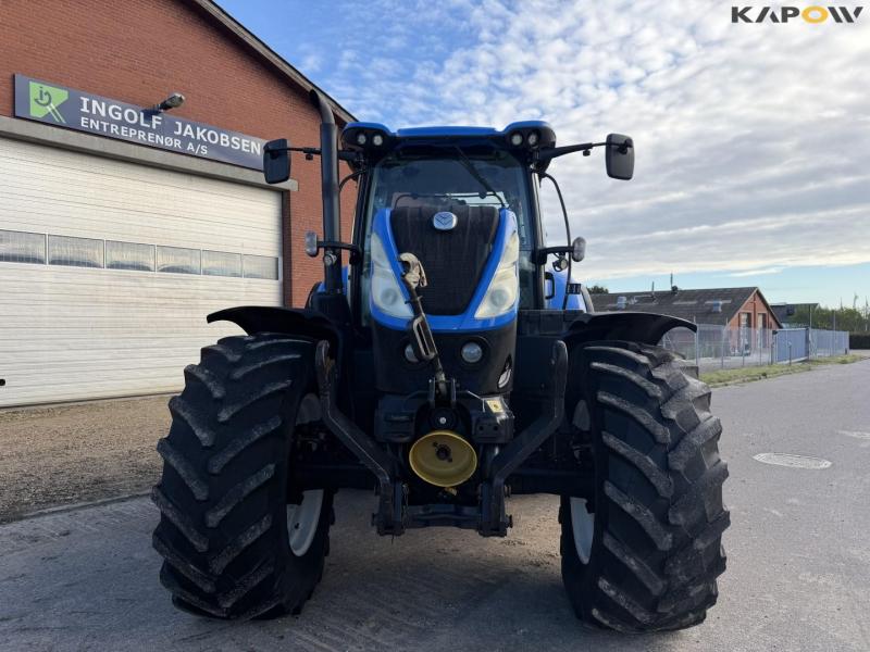 New Holland T7.225 tractor 3