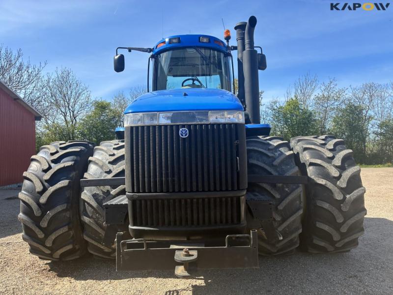 New Holland T9040 tractor with twin wheels 2