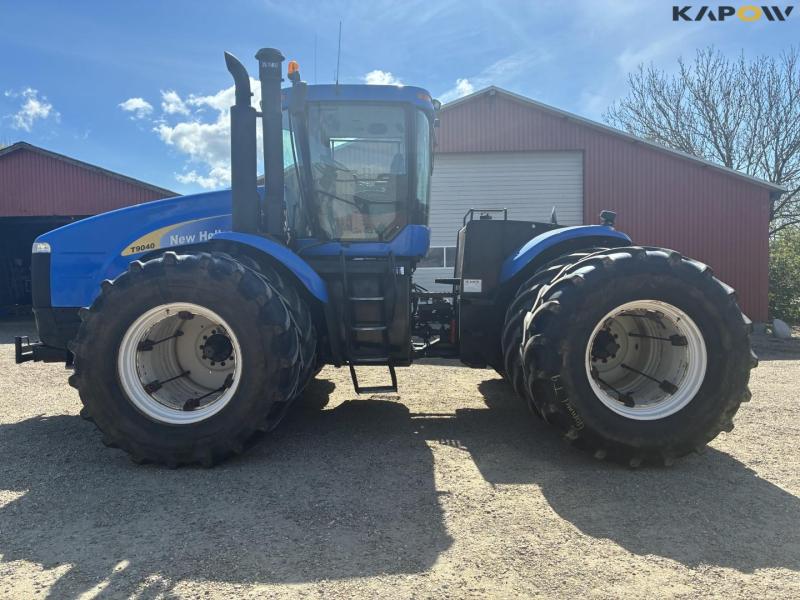 New Holland T9040 tractor with twin wheels 8