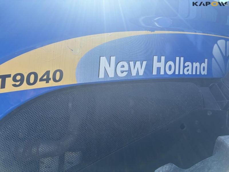 New Holland T9040 tractor with twin wheels 9