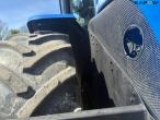 New Holland T9040 tractor with twin wheels 18