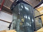 New Holland TF 78 combine harvester 13