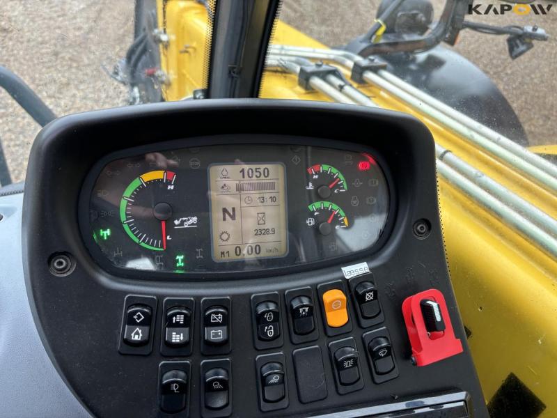 New Holland th 7.42 elite telescopic loader 32