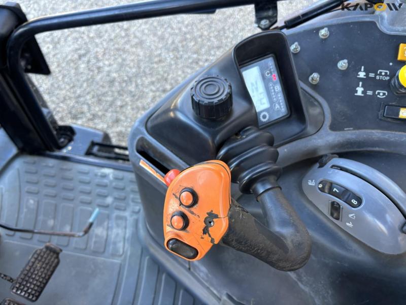 New Holland TM155 tractor 51