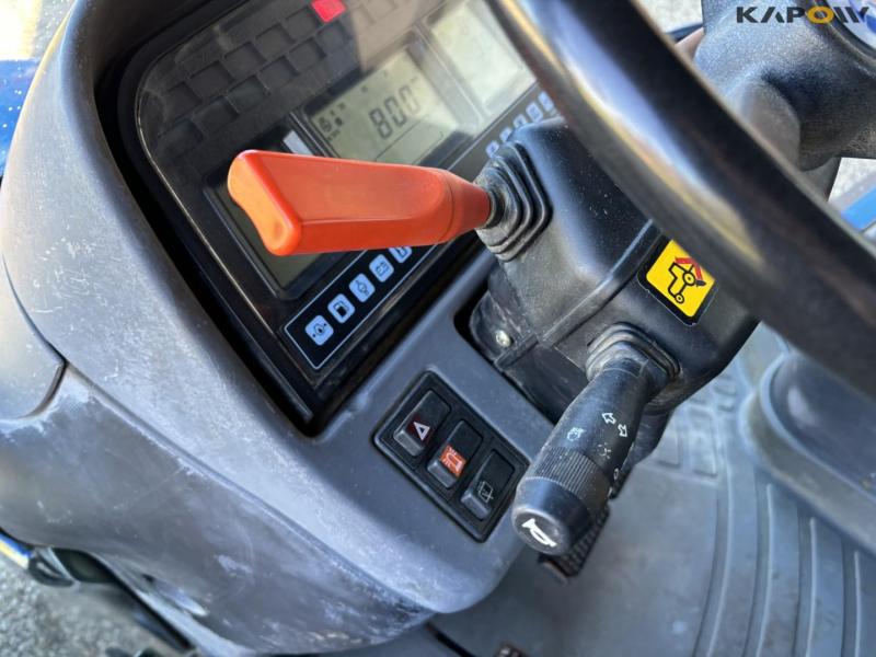 New Holland TM155 tractor 56