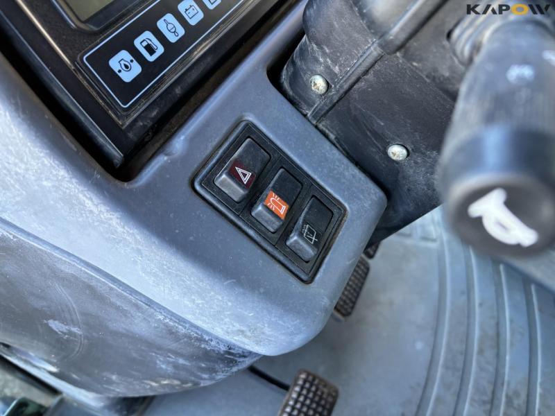 New Holland TM155 tractor 57