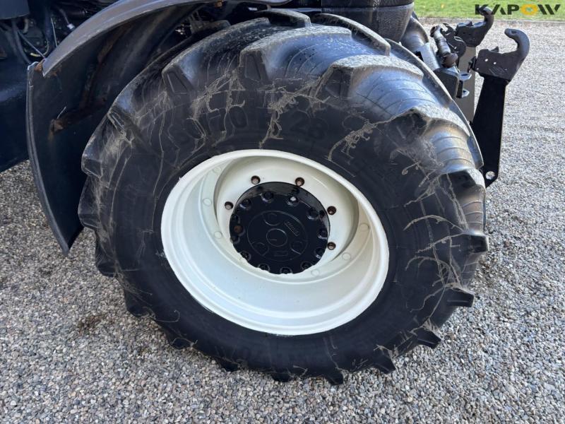 New Holland TM155 tractor 65