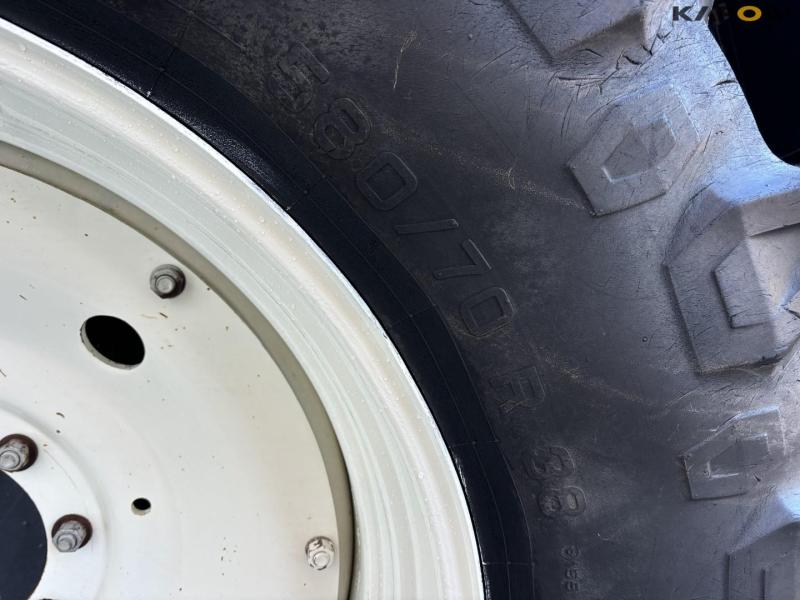 New Holland TM155 tractor 73