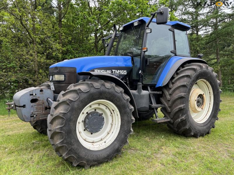 New Holland TM165 ultra tractor 1