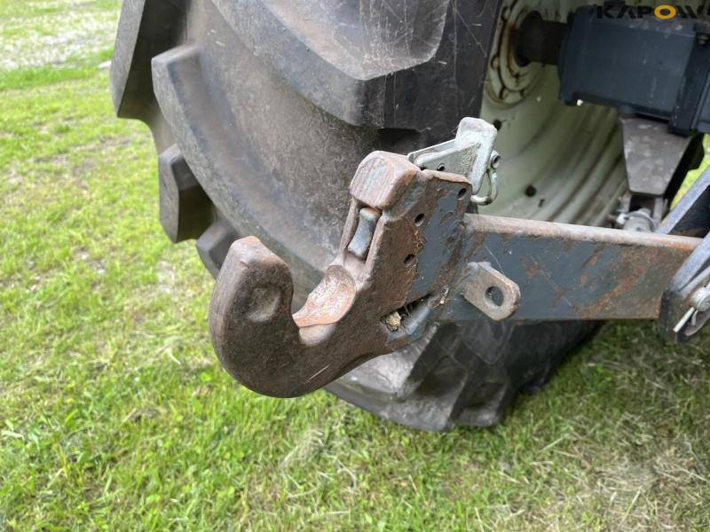 New Holland TM165 ultra tractor 28