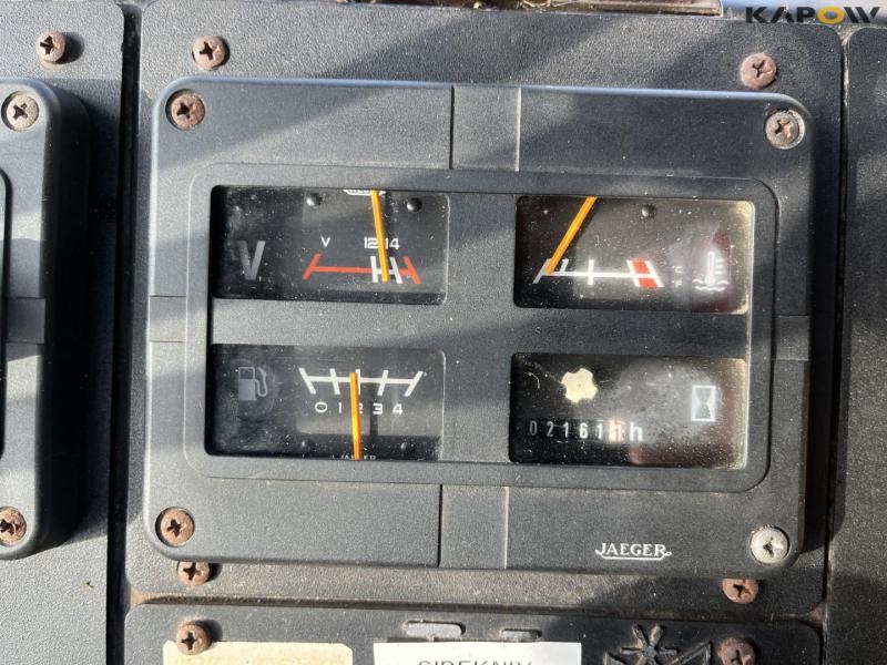 New Holland TX32 with 15 foot header 56