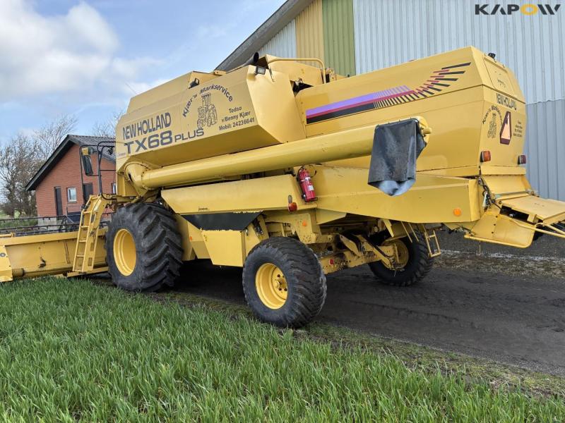 New Holland TX68 plus combine harvester 8