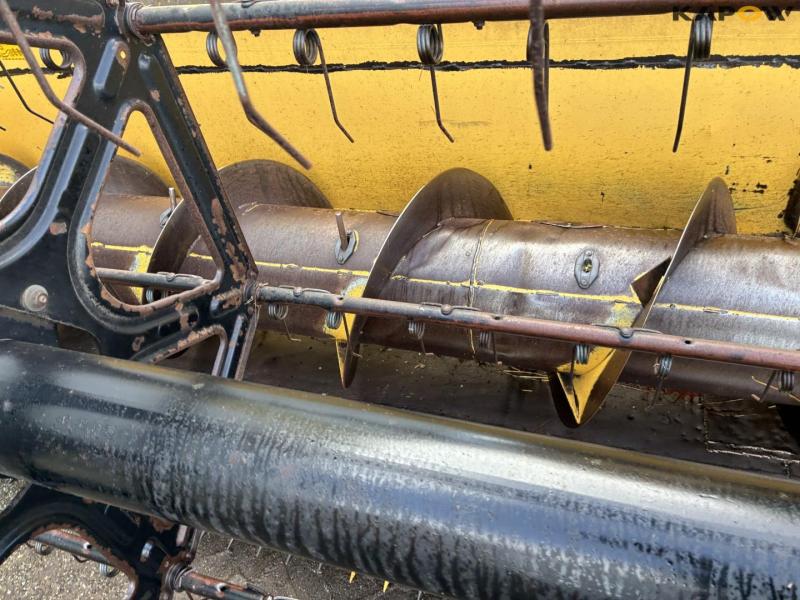 New Holland TX68 plus combine harvester 30